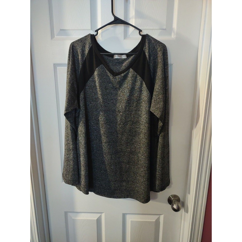 Miss Fortune Top Plus Size XXXL Black And Gray Long Sleeve